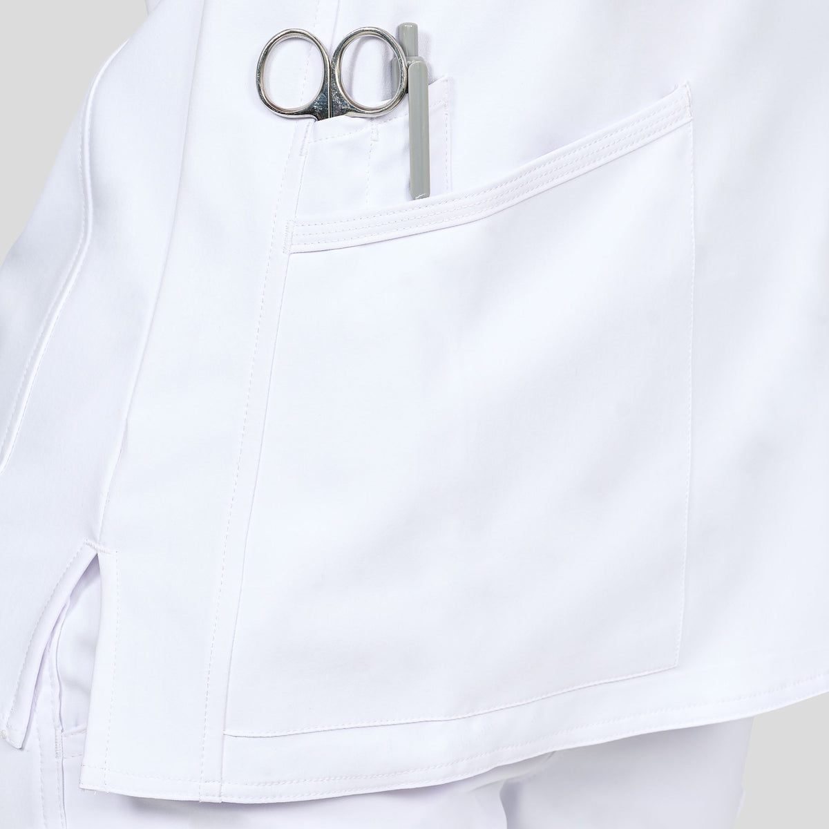Focus V-Neck Top | White